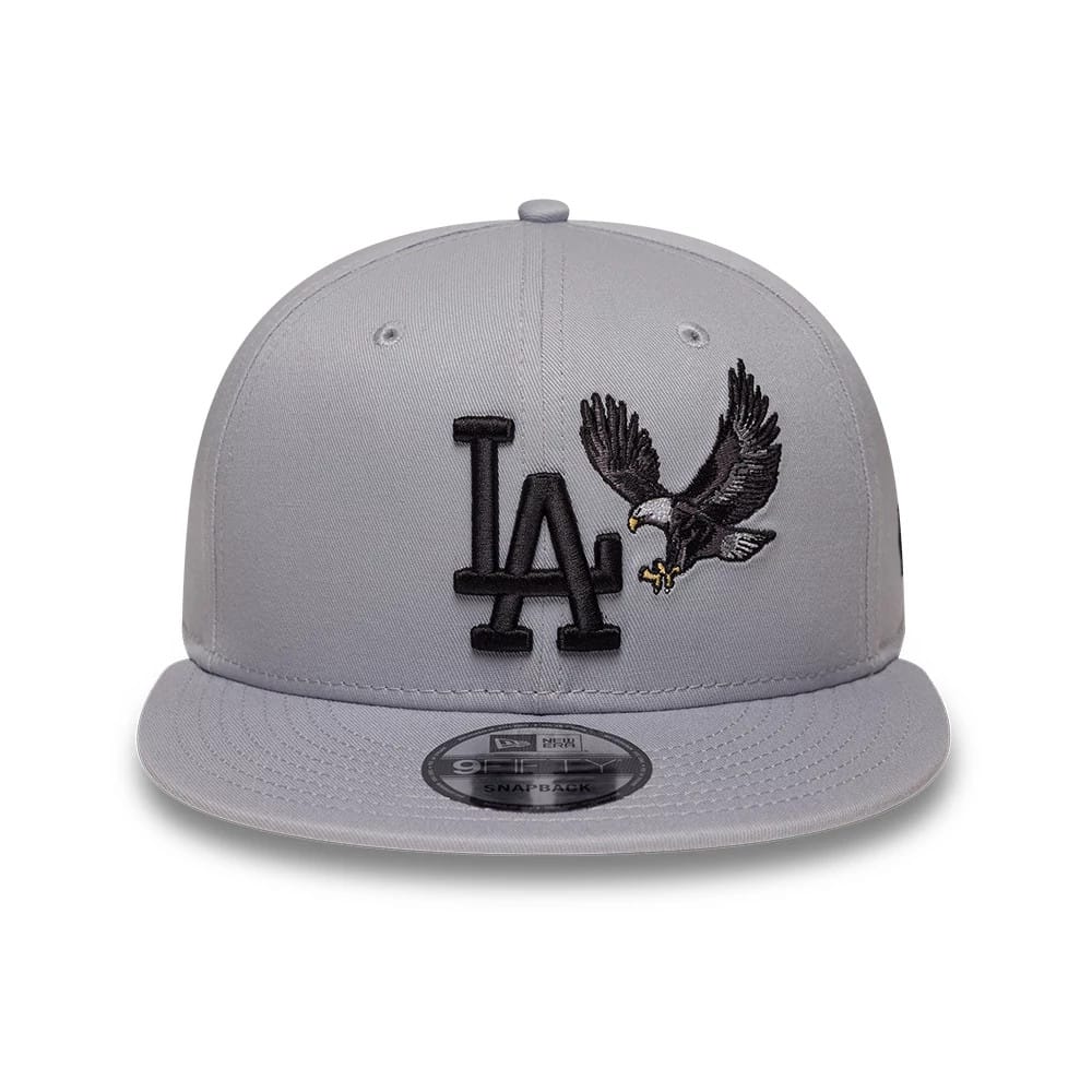 Pictured is this MLB Outdoor Icon LA Dodgers 9FIFTY Snapback cap in grey. 2