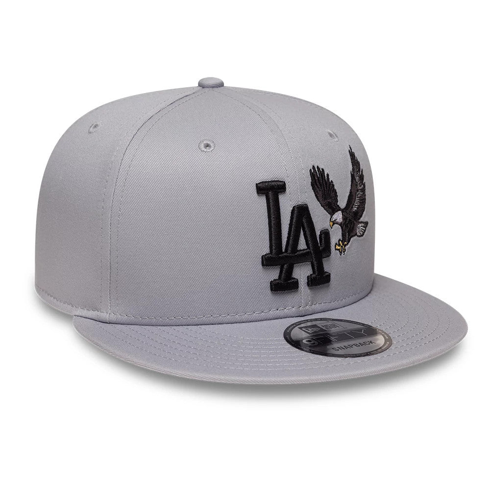 Pictured is this MLB Outdoor Icon LA Dodgers 9FIFTY Snapback cap in grey. 3