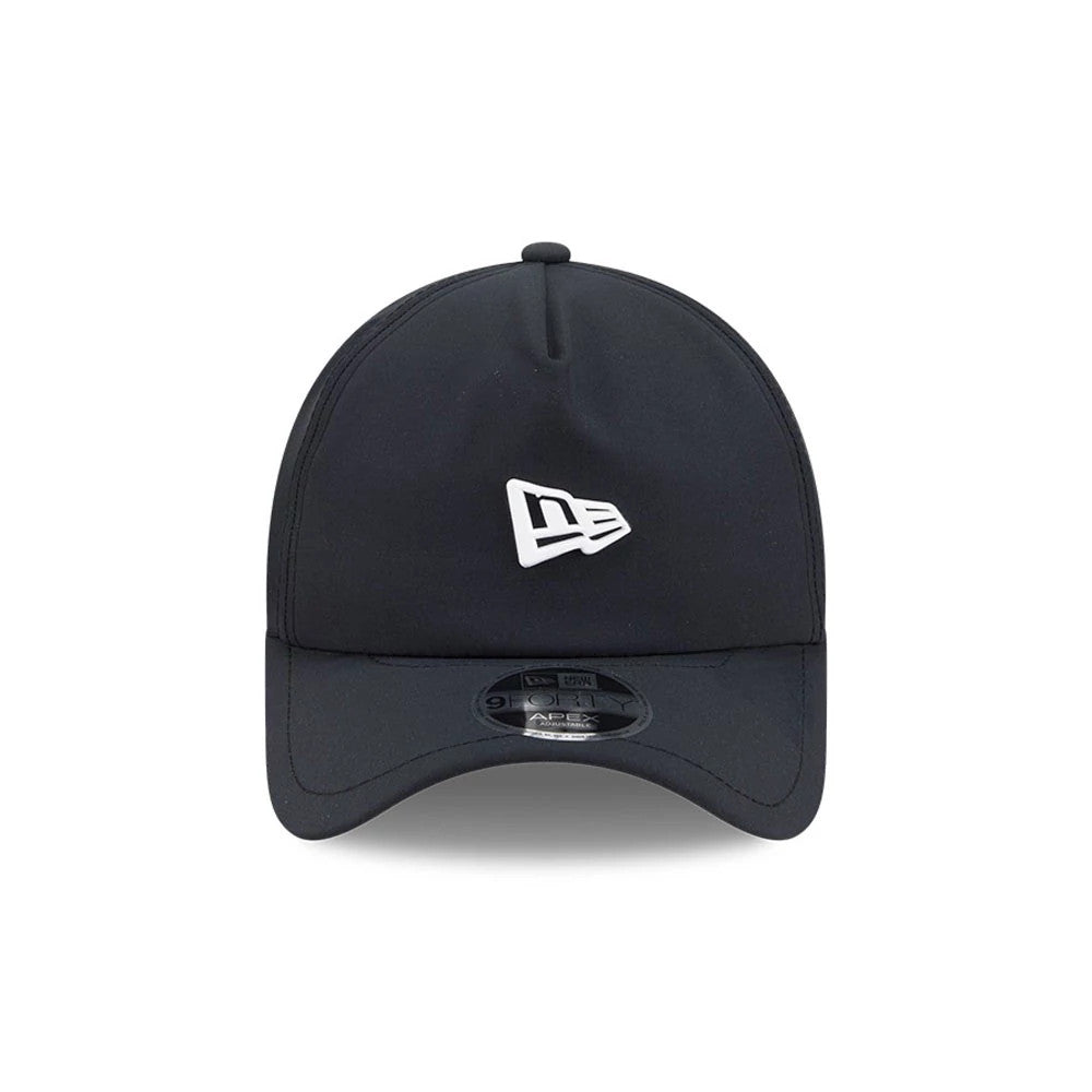 New Era Golf Black 9FORTY Apex Adjustable Cap, front view showing a white raised embroidered New Era flag logo on the centre black crown, with a black curved visor and a 9FORTY size sticker on the centre.