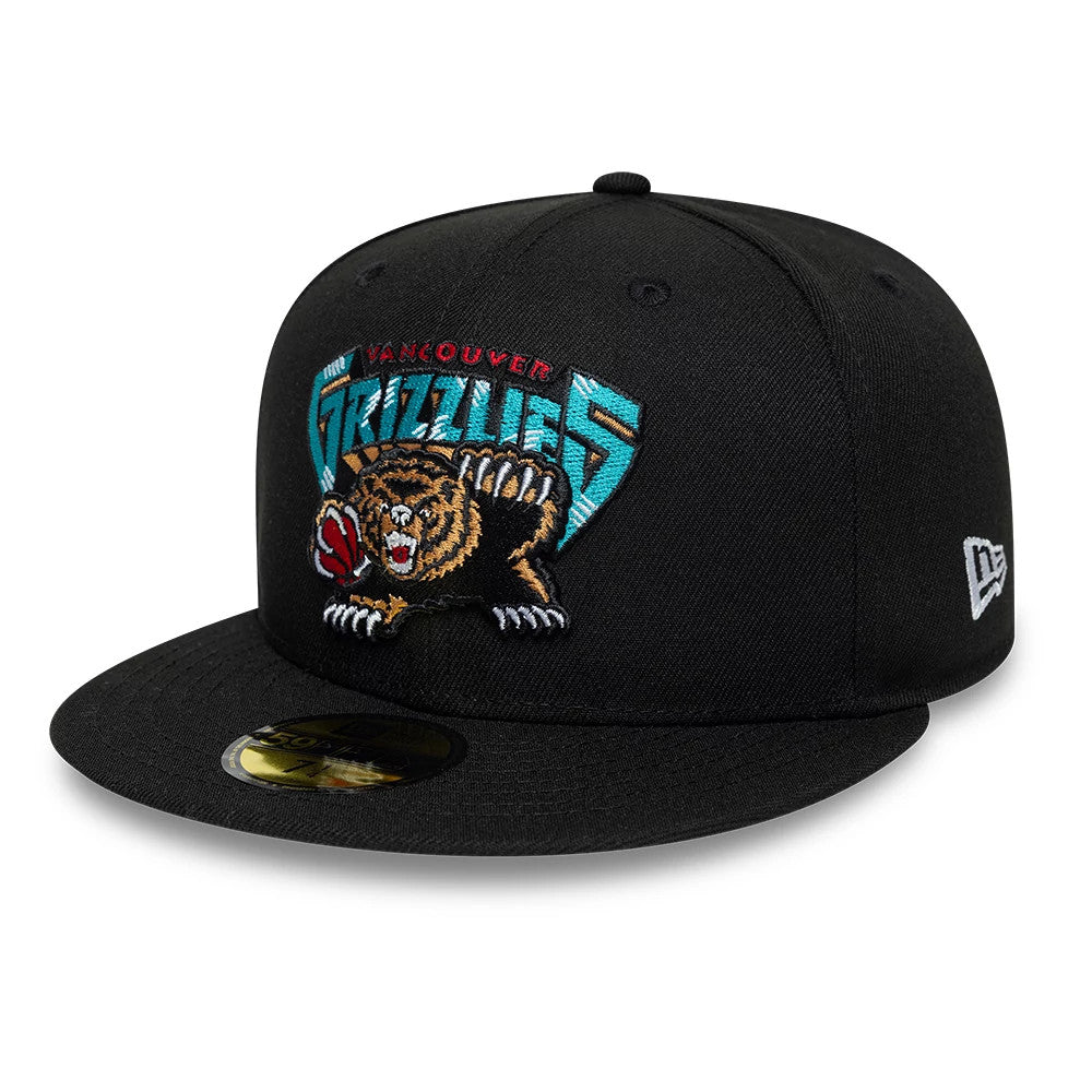 Vancouver Grizzlies NBA Hardwood Classic Black New Era 59FIFTY Fitted Cap, three-quarter view showing the raised embroidered Grizzlies logo in teal and brown on the front panel, black flat visor with gold 59FIFTY size sticker.