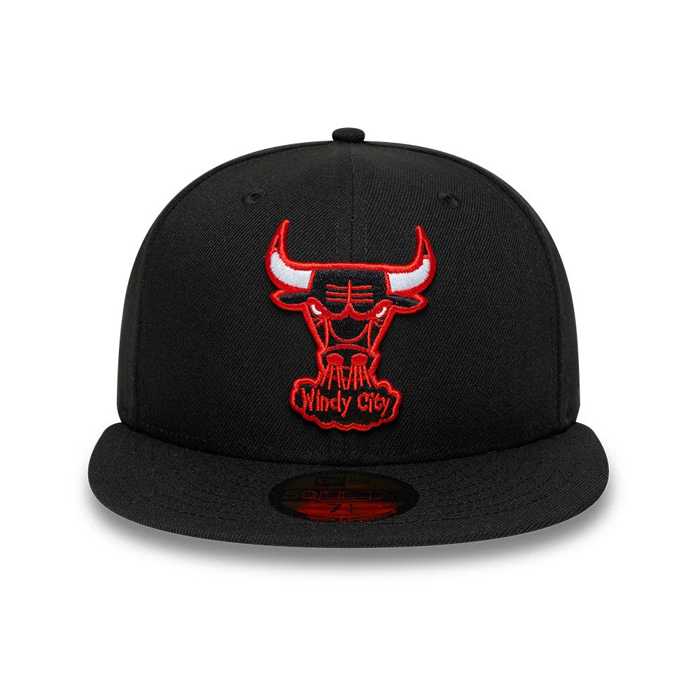 Pictured is this NBA Hardwood Classic Windy City Chicago Bulls 59FIFTY Fitted cap in black. 3