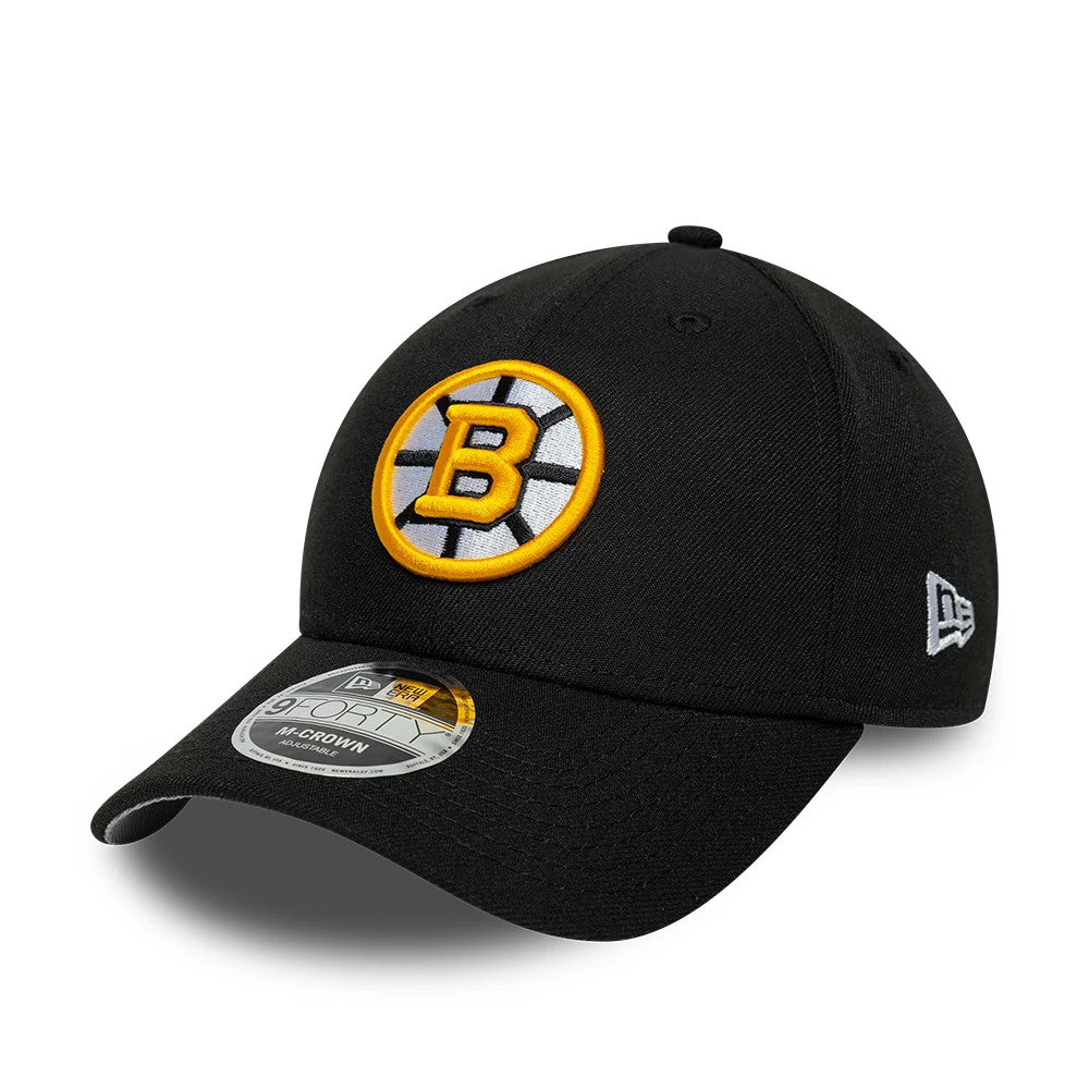 Boston Bruins NHL Team Black New Era 9FORTY M-Crown Adjustable Cap, three-quarter view showing the raised embroidered yellow B logo on the structured black crown, a curved black visor with a 9FORTY size sticker.