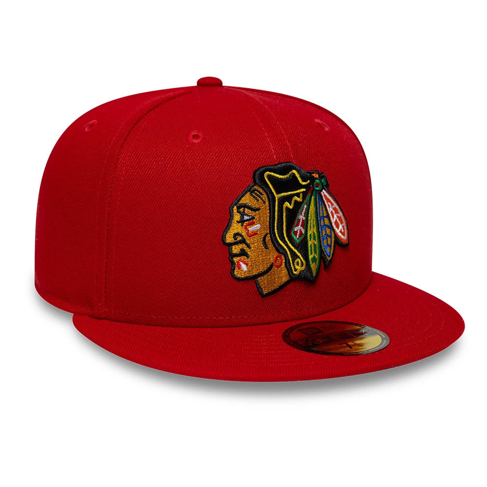 Chicago Blackhawks NHL Basic Red New Era 59FIFTY Fitted Cap, front view showing the raised embroidered Blackhawks logo on the red front panel, with a matching flat red visor and the gold 59FIFTY size sticker on the front.