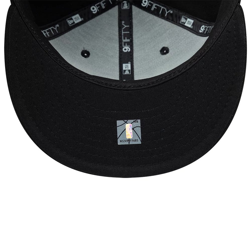 Pictured is this NBA Core LA Lakers 9FIFTY Snapback cap in black. 7