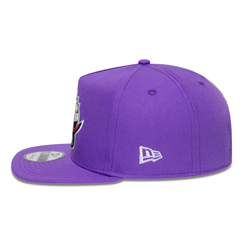 Pictured is this NBA Hardwood Classic Toronto Raptors 9FIFTY A-Frame Snapback cap in bright purple. 7