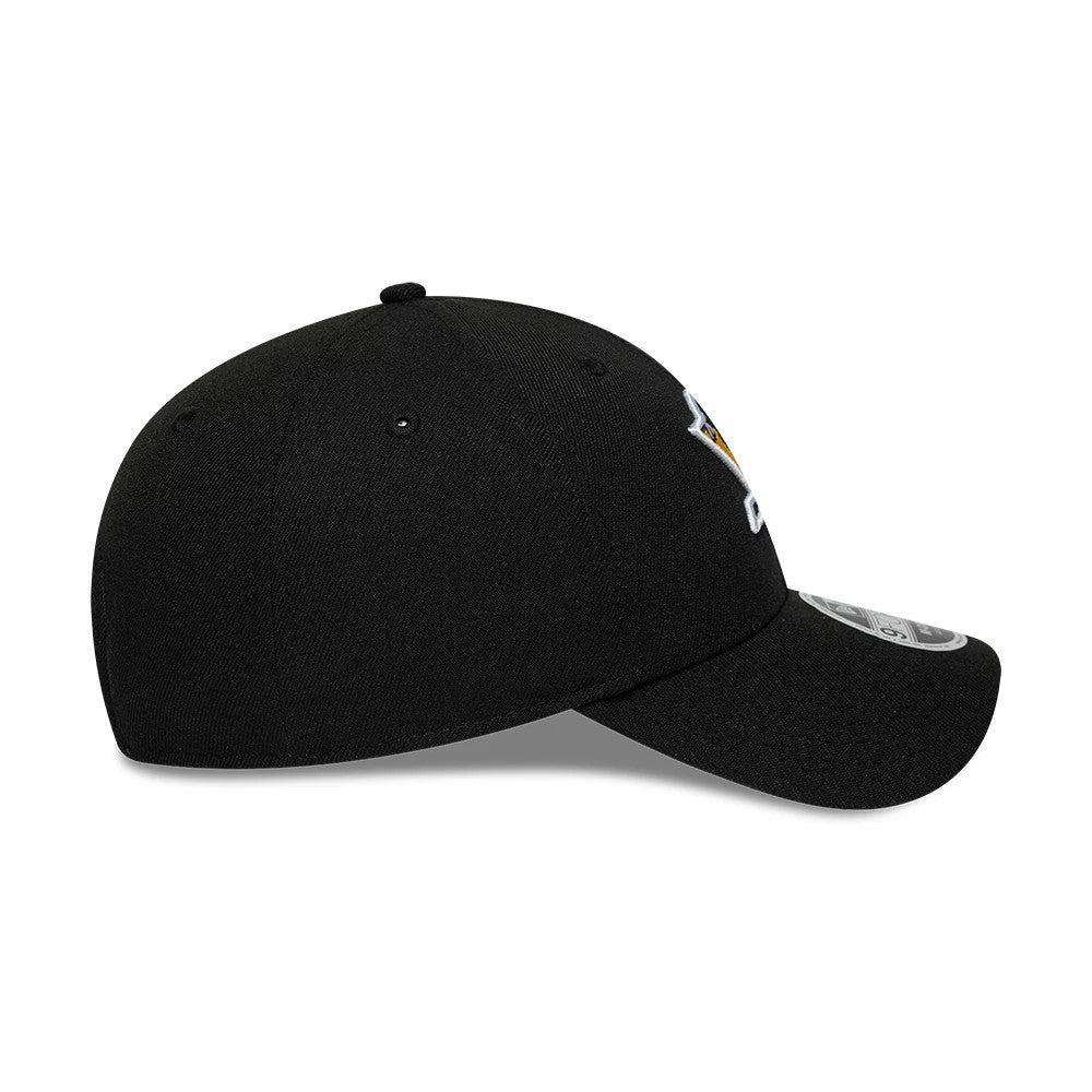 Pictured is this NHL Team Pittsburgh Penguins 9FORTY M-Crown cap in black. 7