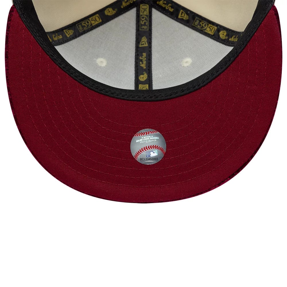 Pictured is this MLB Paisley Visor LA Dodgers 59FIFTY Fitted cap in Cream. 3