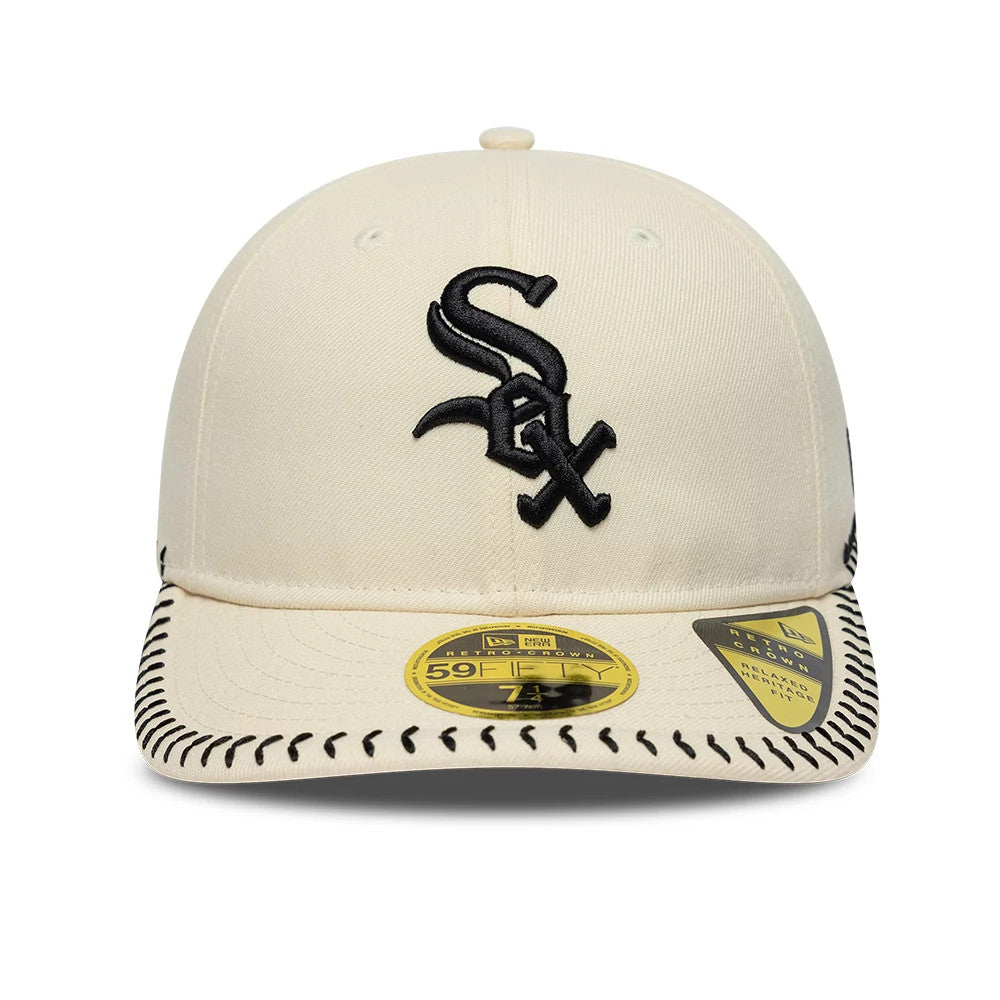 Pictured is this MLB Baseball Stitch Chicago White Sox Retro Crown 59FIFTY Fitted cap in Cream. 2