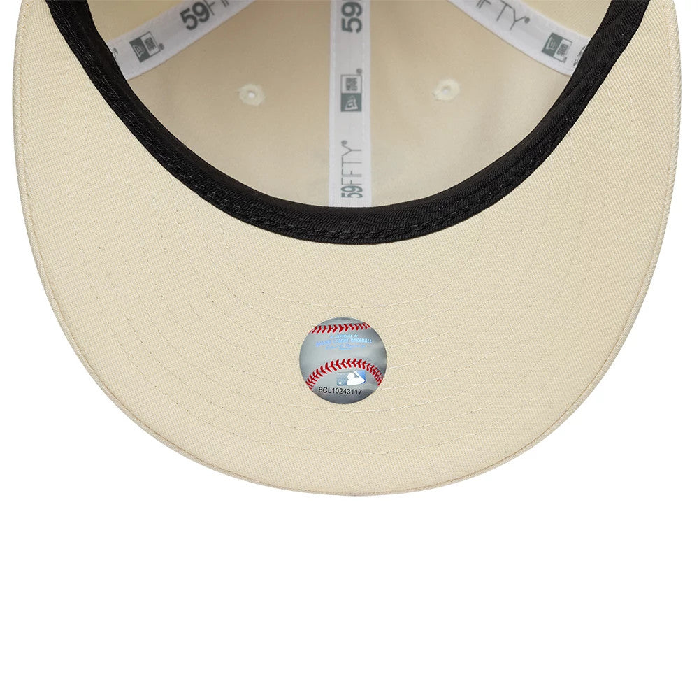 Chicago White Sox MLB Baseball Stitch Cream Retro Crown New Era 59FIFTY Fitted Cap, inside view showing cream undervisor with baseball stitch pattern sticker, black sweatband and white taping with black 59FIFTY branding.