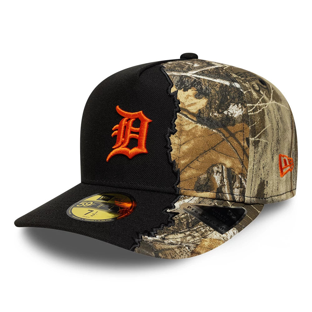Detroit Tigers MLB Split Realtree Black New Era 59FIFTY A-Frame Fitted Cap, front view showing the raised orange embroidered D logo on the structured black panel, contrasting with a split camo design and a gold 59FIFTY size sticker on the flat visor.