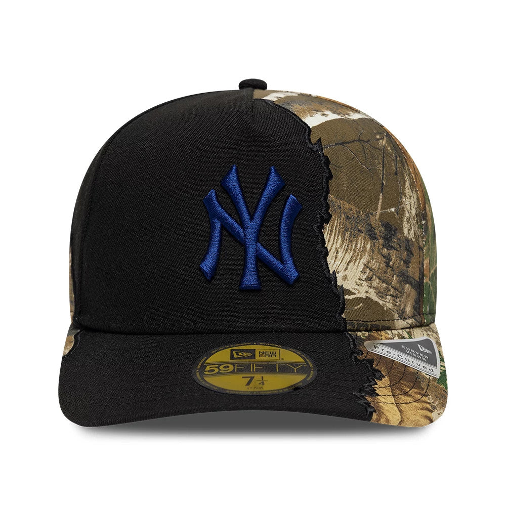 Pictured is this MLB Split Realtree New York Yankees 59FIFTY A-Frame Fitted cap in black. 2