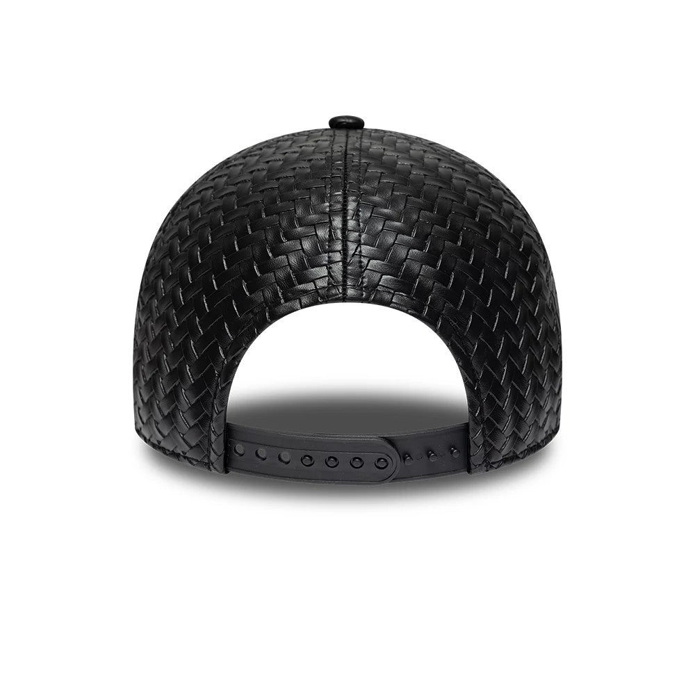 New York Yankees MLB PU Weave Black New Era 9FORTY Adjustable Cap, rear view featuring a black woven pattern across the structured crown and a matching black adjustable strap with multiple holes for a customised fit.