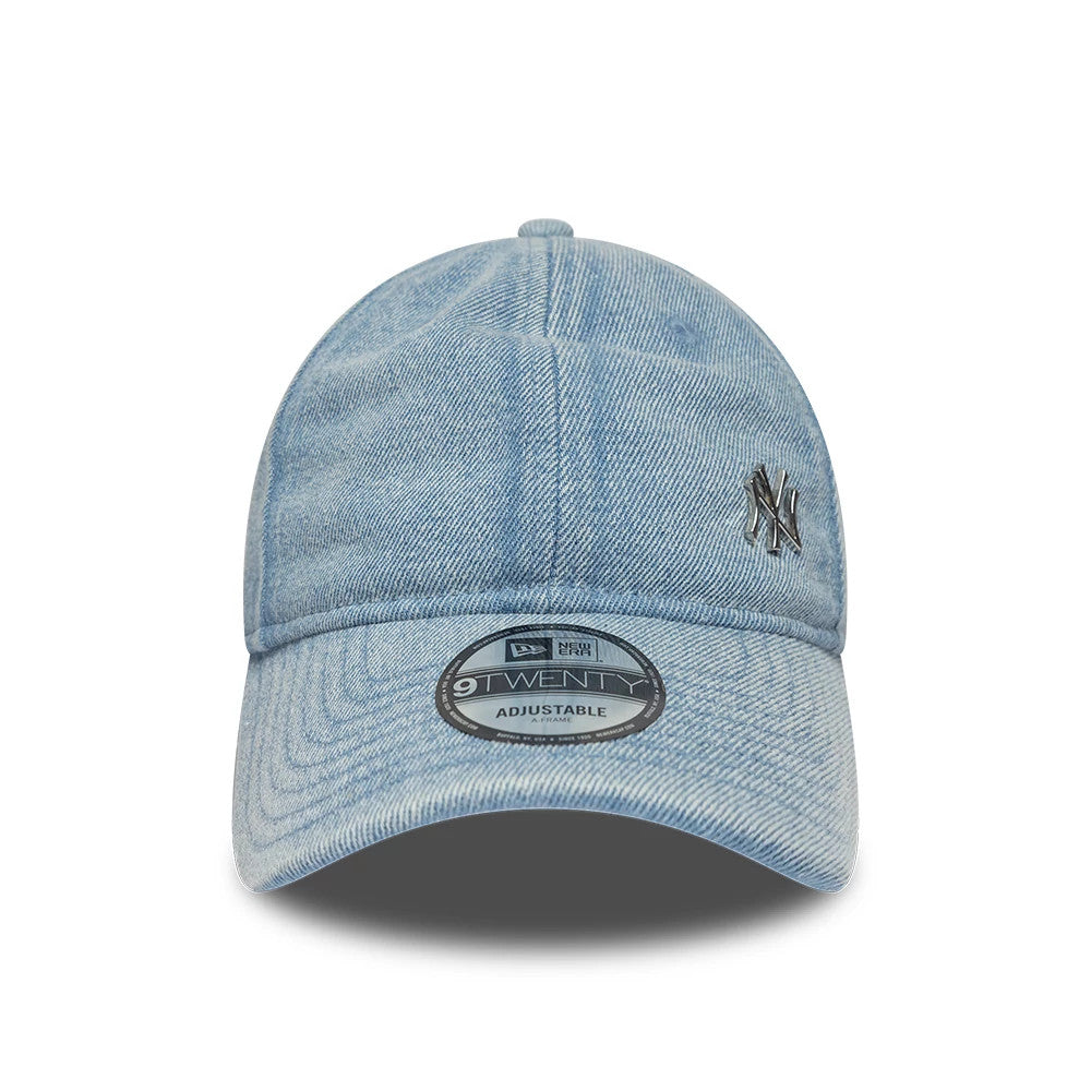 New York Yankees MLB Washed Denim Pastel Blue New Era 9TWENTY Adjustable Cap, front view showing the silver New York Yankees logo in raised embroidery on the unstructured crown, with a 9TWENTY size sticker on the rounded pastel blue visor.