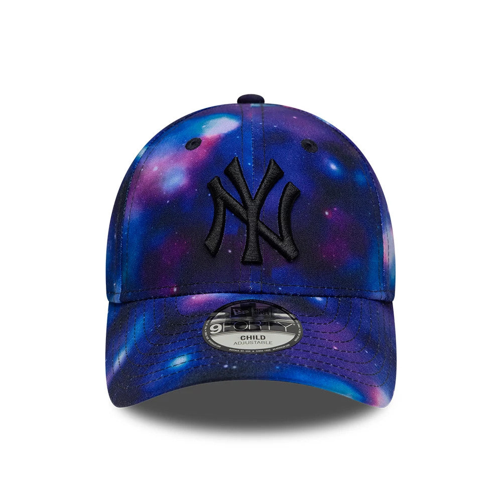New York Yankees Child MLB All Over Print Black New Era 9FORTY Adjustable Cap, front view showing the black raised embroidered NY logo on the blue and purple galaxy pattern front panel, complete with a 9FORTY Child size sticker on the curved visor.