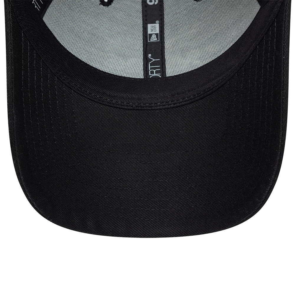 Pictured is this New Era Gem Patch Distress 9FORTY cap in black. 5