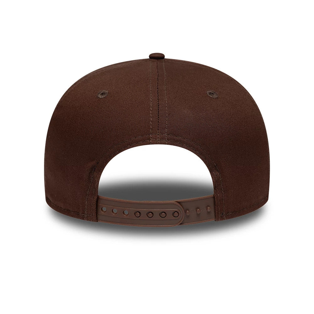 Yankees MLB League Essential Brown New Era 9FIFTY Original Fit Snapback Adjustable Cap, rear view showing the brown adjustable snapback closure at the centre, with the structured brown panels and matching top button.