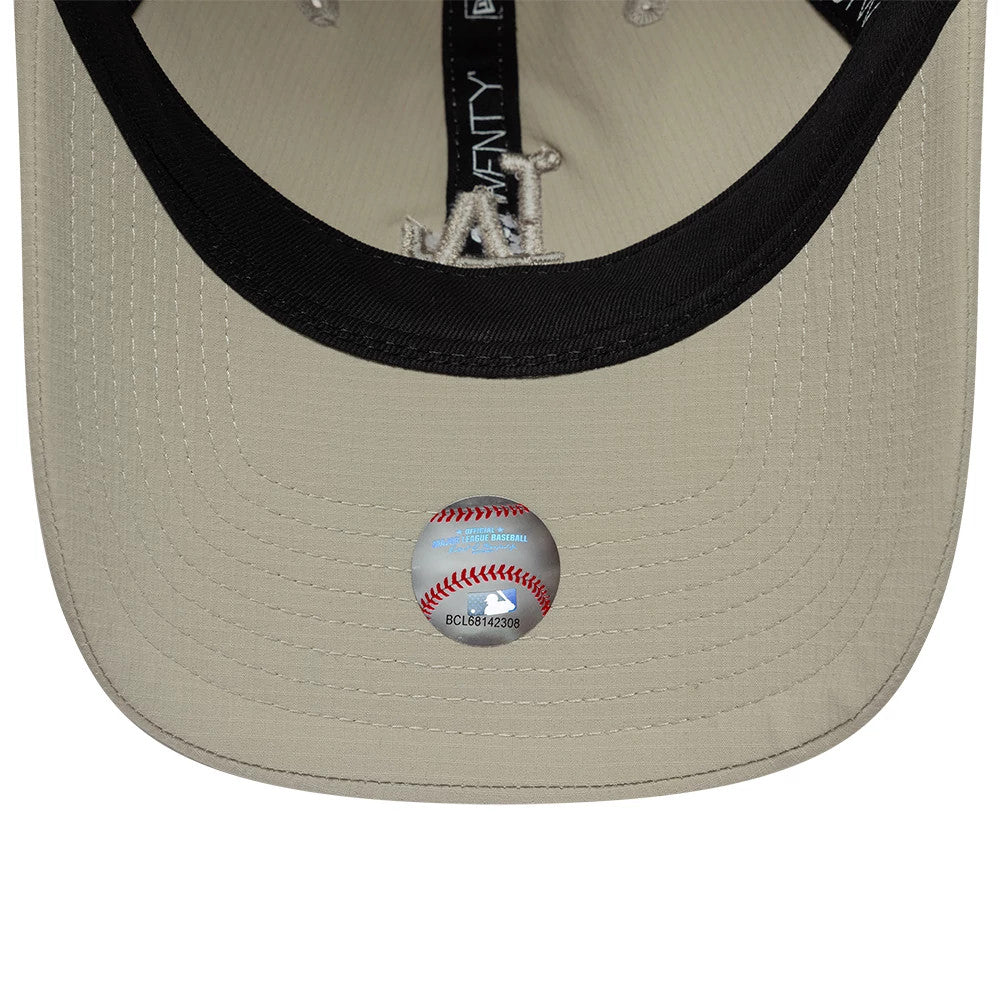 Pictured is this MLB Ripstop LA Dodgers 9TWENTY cap in beige. 5