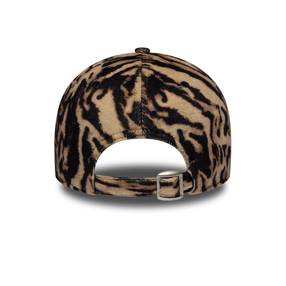 New York Yankees Womens MLB Ocelot Print Black New Era 9FORTY Adjustable Cap, rear view showing the intricate ocelot print pattern on the structured crown, featuring a buckle and fabric strap for adjustment at the opening.