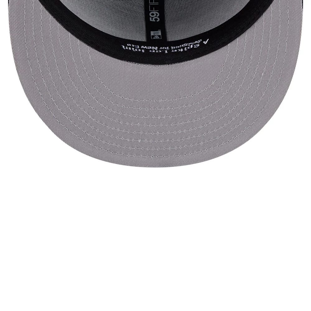 Pictured is this MLB X Spike Lee Crossed Bats New York Yankees 59FIFTY Fitted cap in navy. 2
