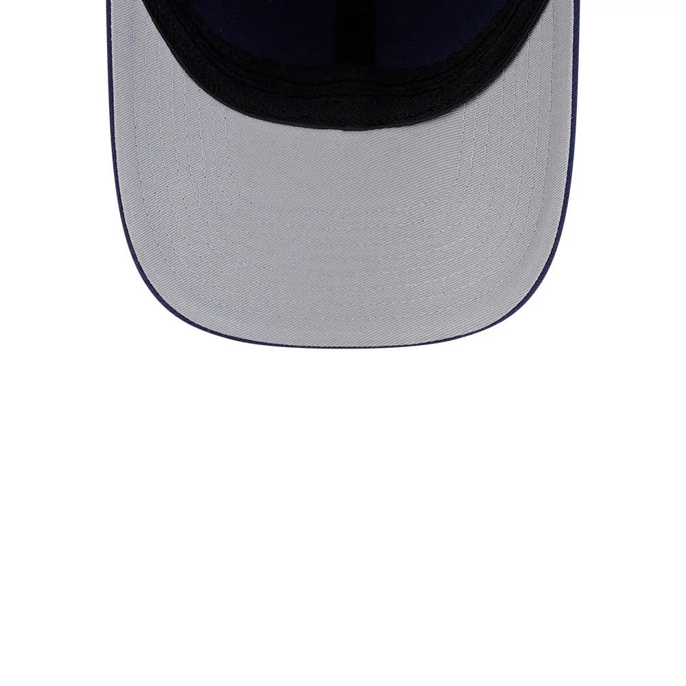 Pictured is this NHL Team Montreal Canadiens 39THIRTY M-Crown Stretch Fit cap in navy. 2