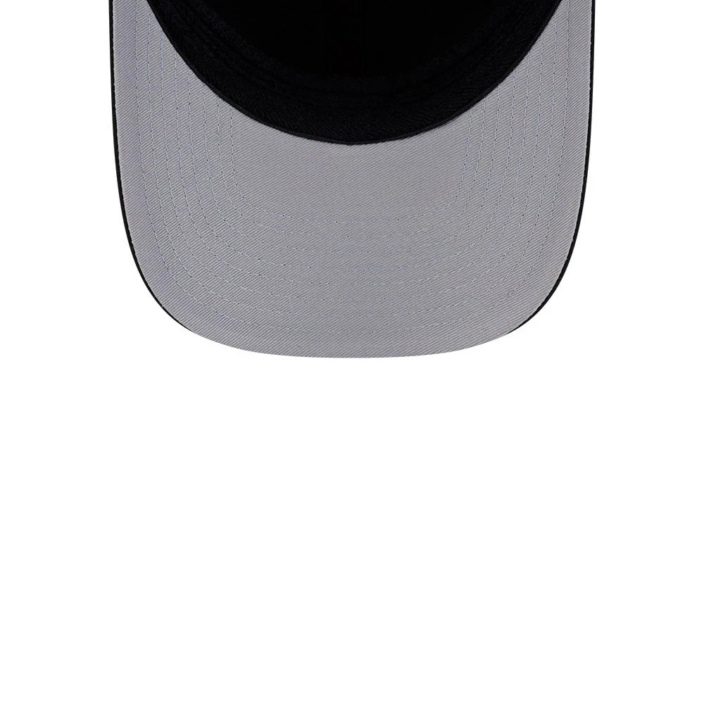 Pictured is this NHL Team Philadelphia Flyers 39THIRTY M-Crown Stretch Fit cap in black. 2