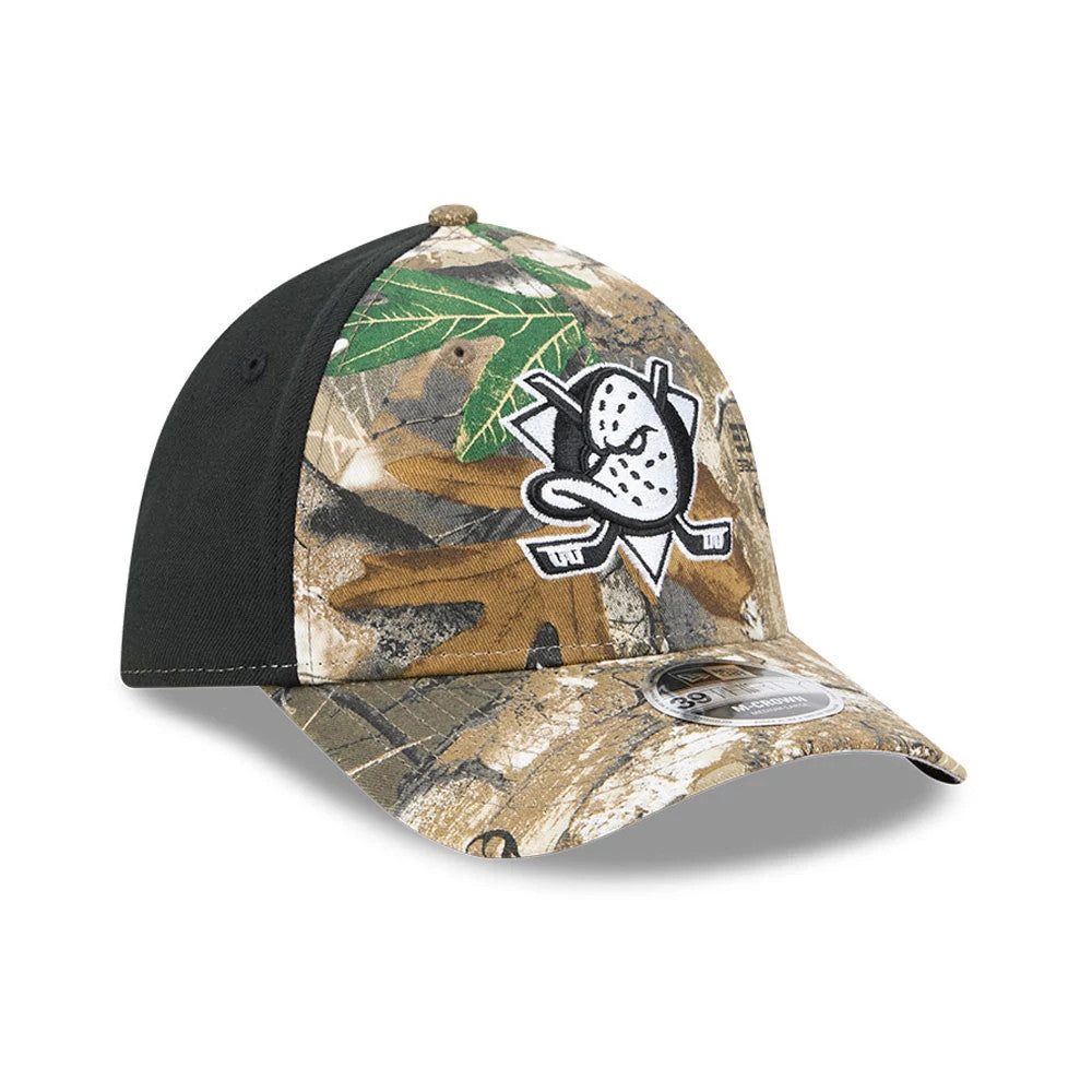 Pictured is this NHL Anaheim Ducks 39THIRTY M-Crown Stretch Fit cap in realtree camo. 4