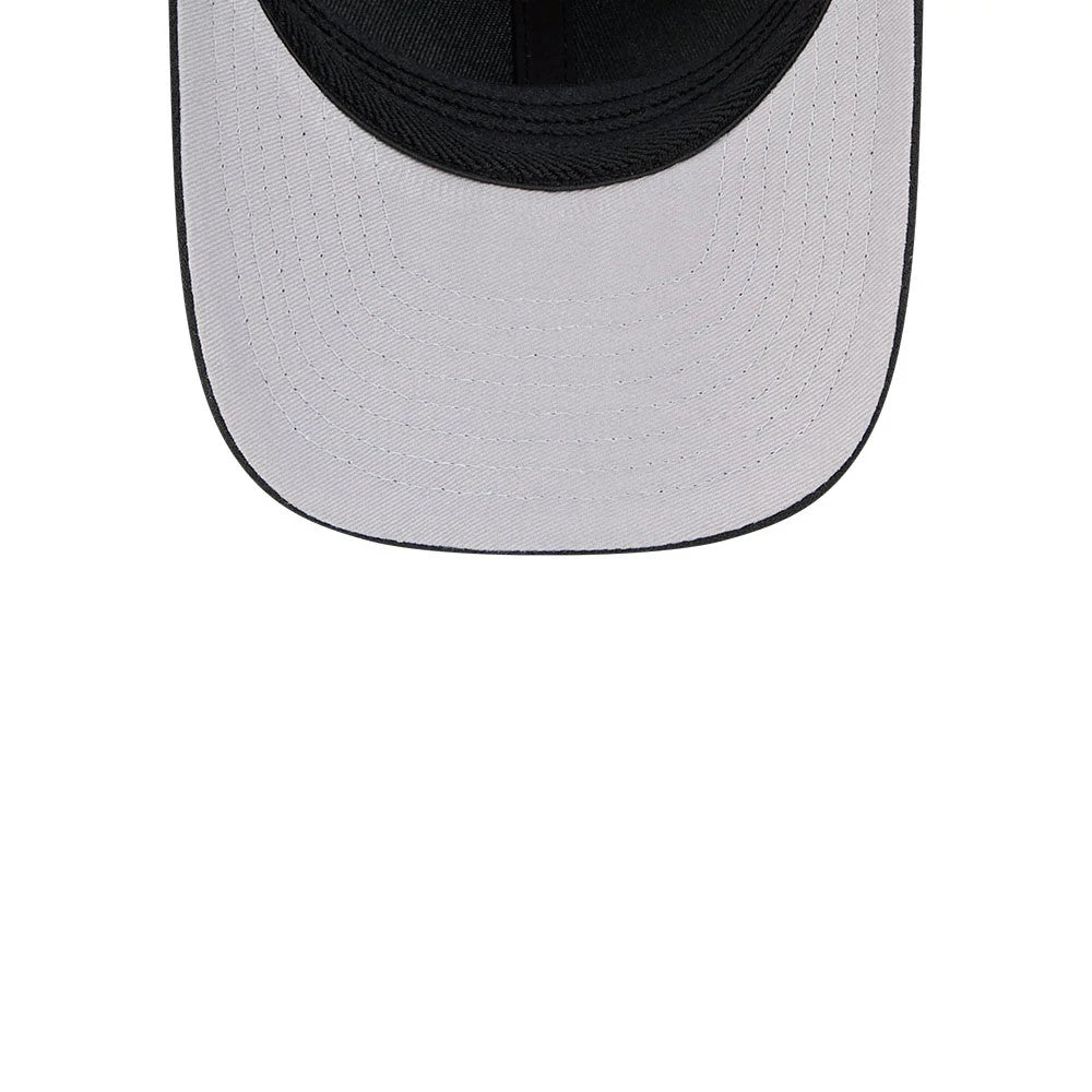 Pictured is this NHL Toronto Maple Leafs 39THIRTY M-Crown Stretch Fit cap in black. 2