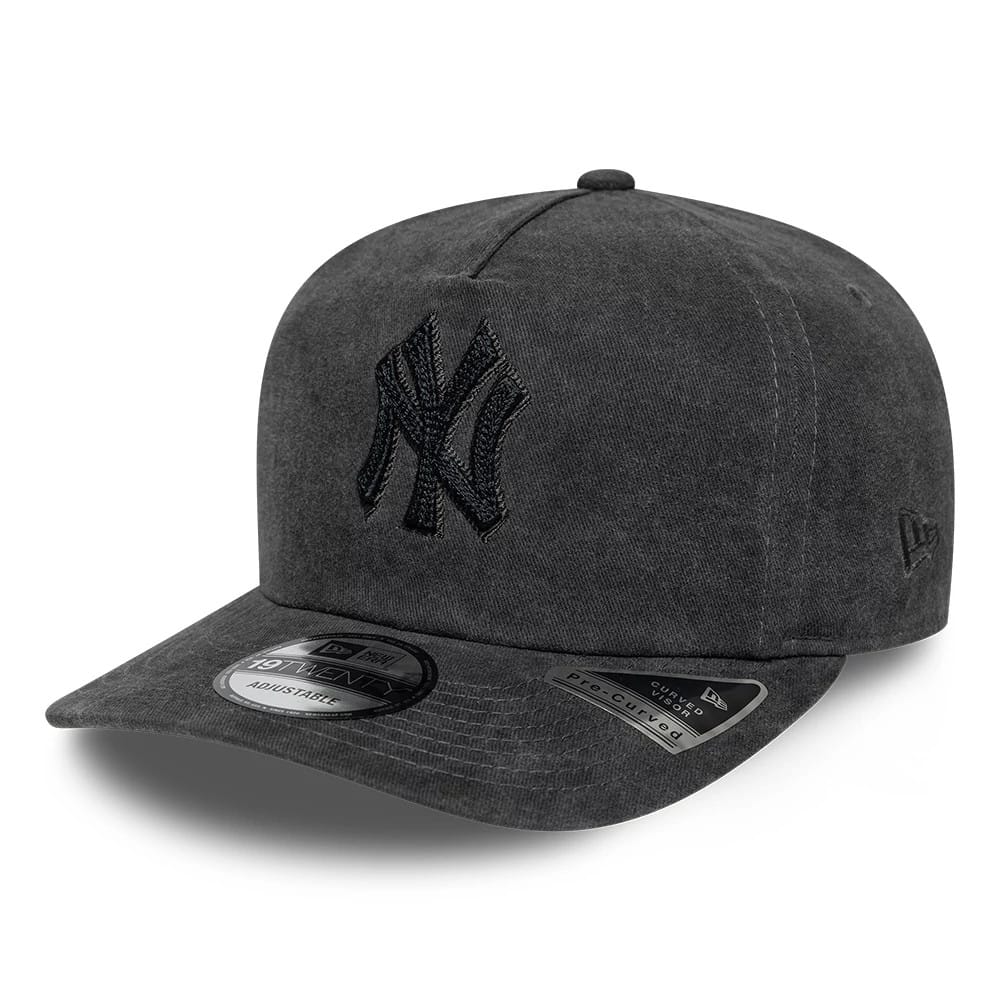 Pictured is this MLB New York Yankees 19TWENTY cap in black. 1