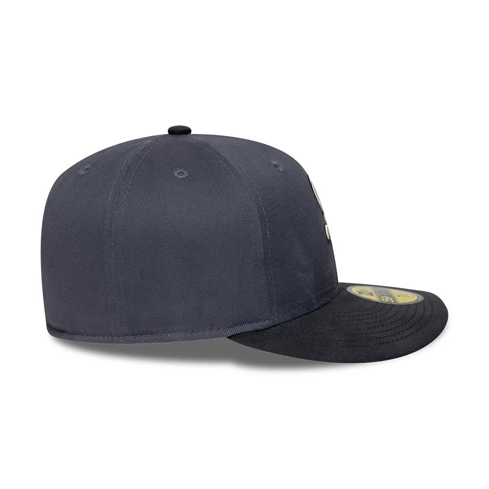 Pictured is this MLB Chicago White Sox 59FIFTY Fitted cap in dark grey. 7