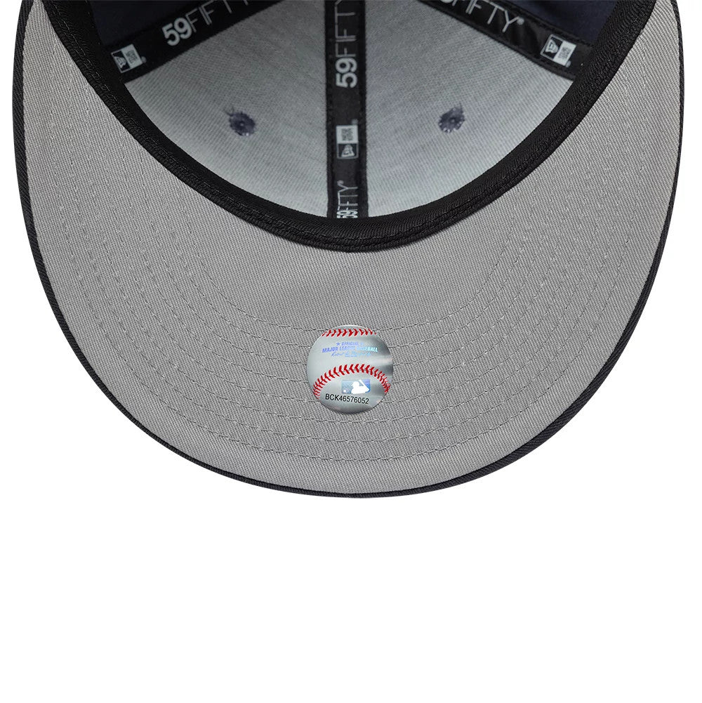 Pictured is this MLB New York Yankees 59FIFTY Fitted cap in dark grey. 2