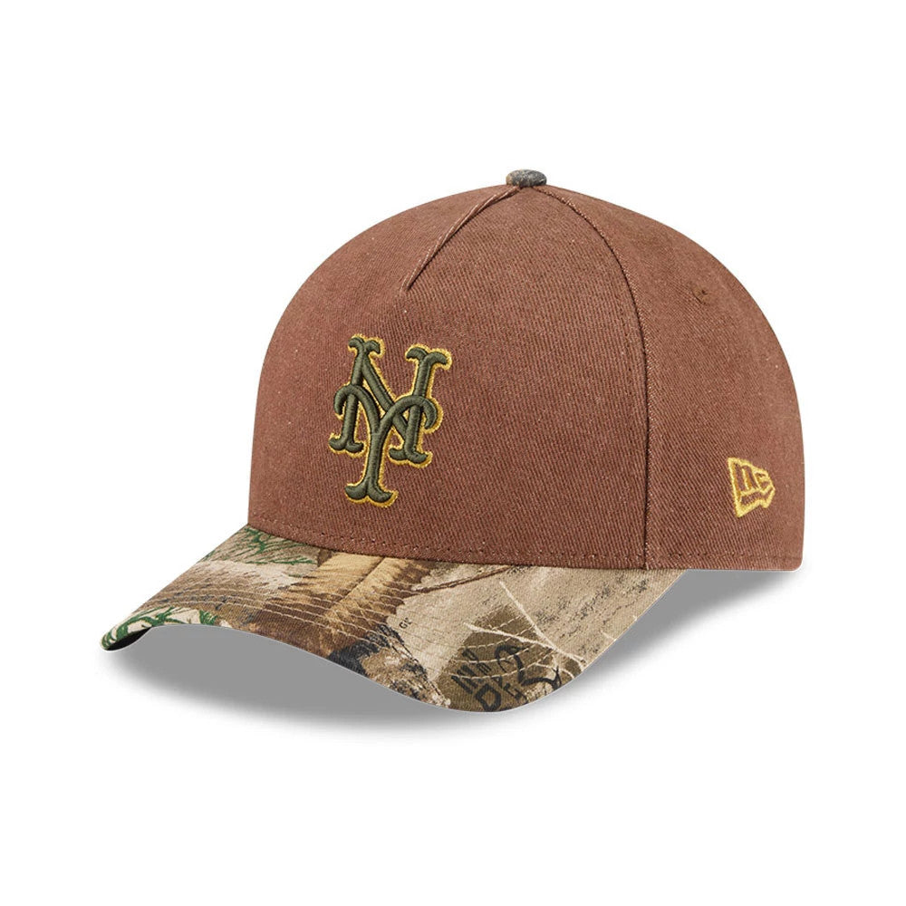 Pictured is this MLB Cotton Twill New York Mets 9FORTY M-Crown A-Frame cap in dark beige. 1