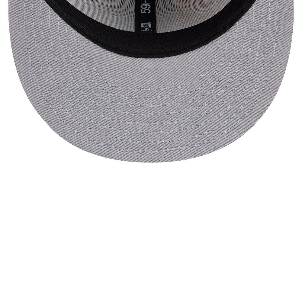Pictured is this Logo Star Trek 59FIFTY Fitted cap in light beige. 2