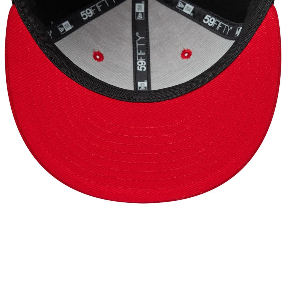 Pictured is this NBA Hardwood Classic Players Chicago Bulls 59FIFTY Fitted cap in red. 5