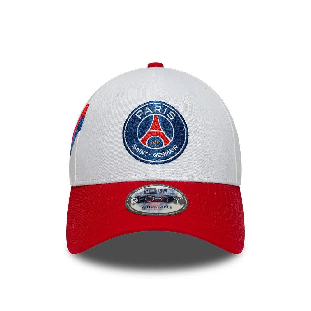 Paris Saint-Germain 86 White & Red New Era 9FORTY Adjustable Cap, front view showing the embroidered round team logo in blue and red centred on the white crown, with a contrasting red curved visor and a 9FORTY size sticker on the visor.