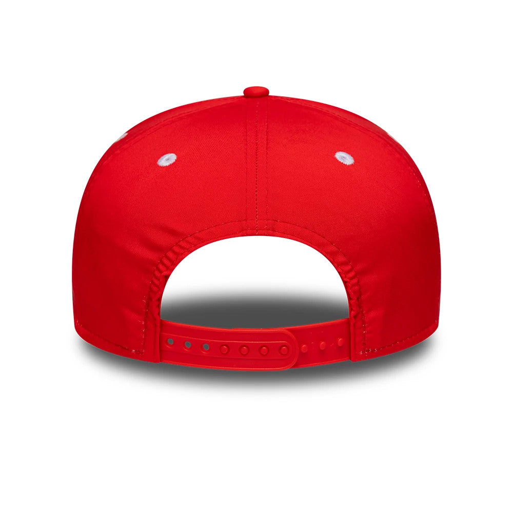 Pictured is this The Hundred 2026 Welsh Fire Tan Cymreig 9SEVENTY Stretch Snap Adjustable cap in red. 4