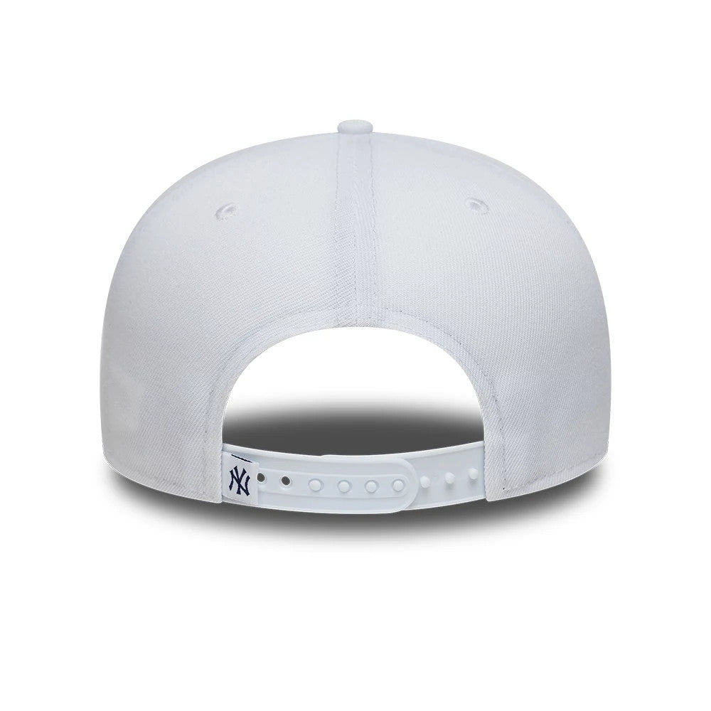 Pictured is this MLB Floral New York Yankees 9FIFTY Snapback cap in white. 4