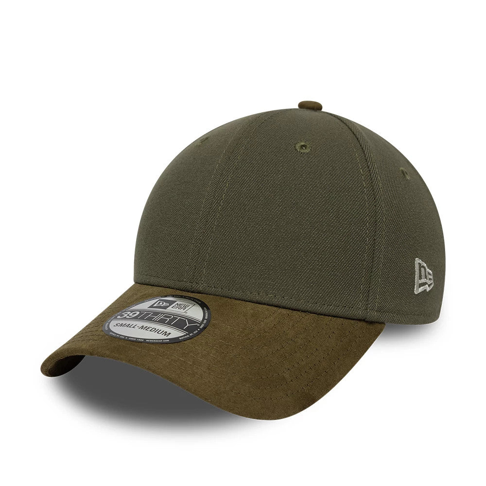 New Era Suede Visor Green 39THIRTY Stretch Fit Cap, three-quarter view showing the white embroidered New Era flag logo on the left side, olive green crown with matching eyelets, and brown suede curved visor with a 39THIRTY size sticker.