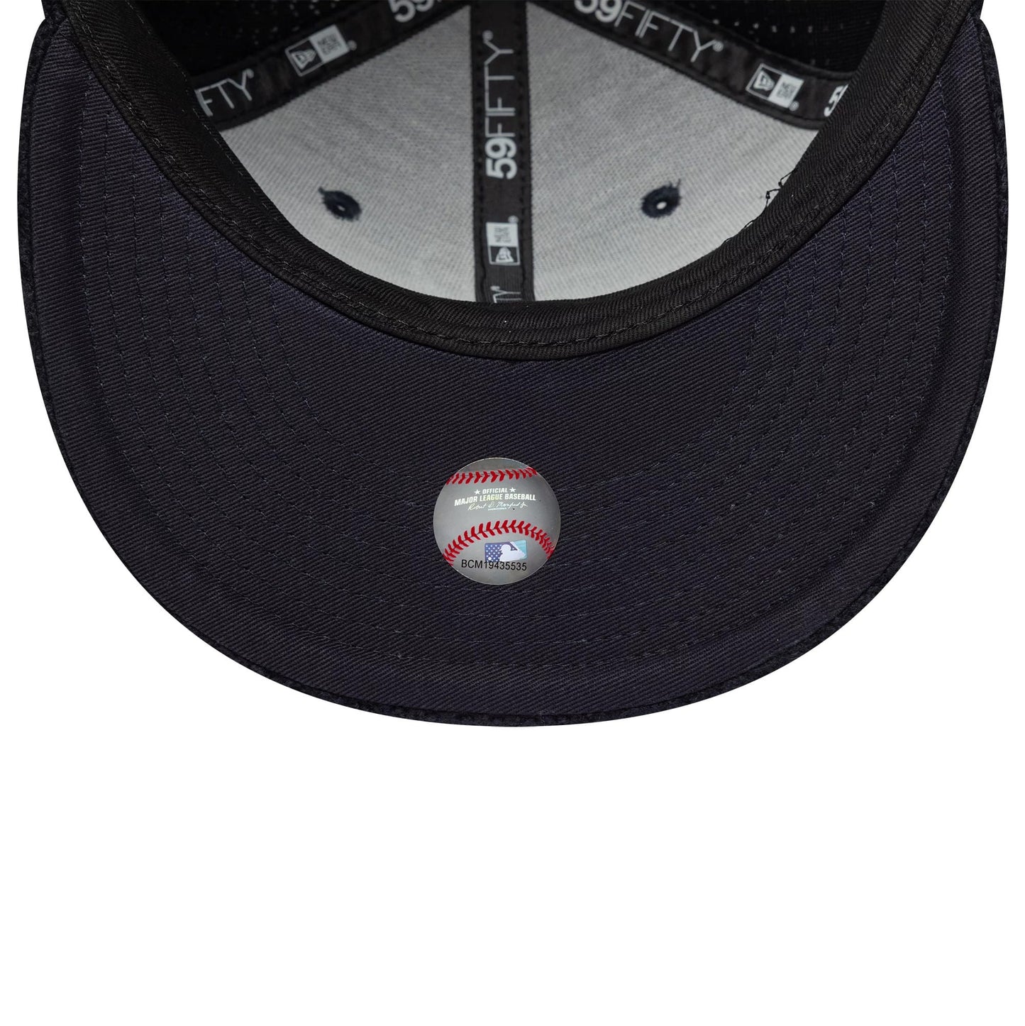 Pictured is this MLB Knitted LA Dodgers 59FIFTY Fitted cap in black. 7