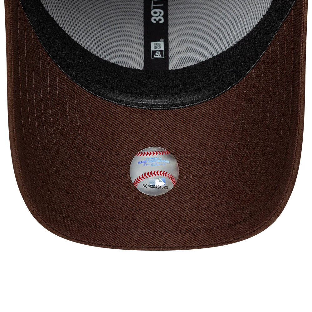 Pictured is this MLB Faux Suede New York Mets 39THIRTY Stretch Fit cap in navy & brown. 7