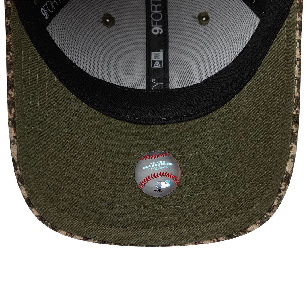 Pictured is this Womens MLB Houndstooth Boston Red Sox 9FORTY M-Crown cap in green. 7
