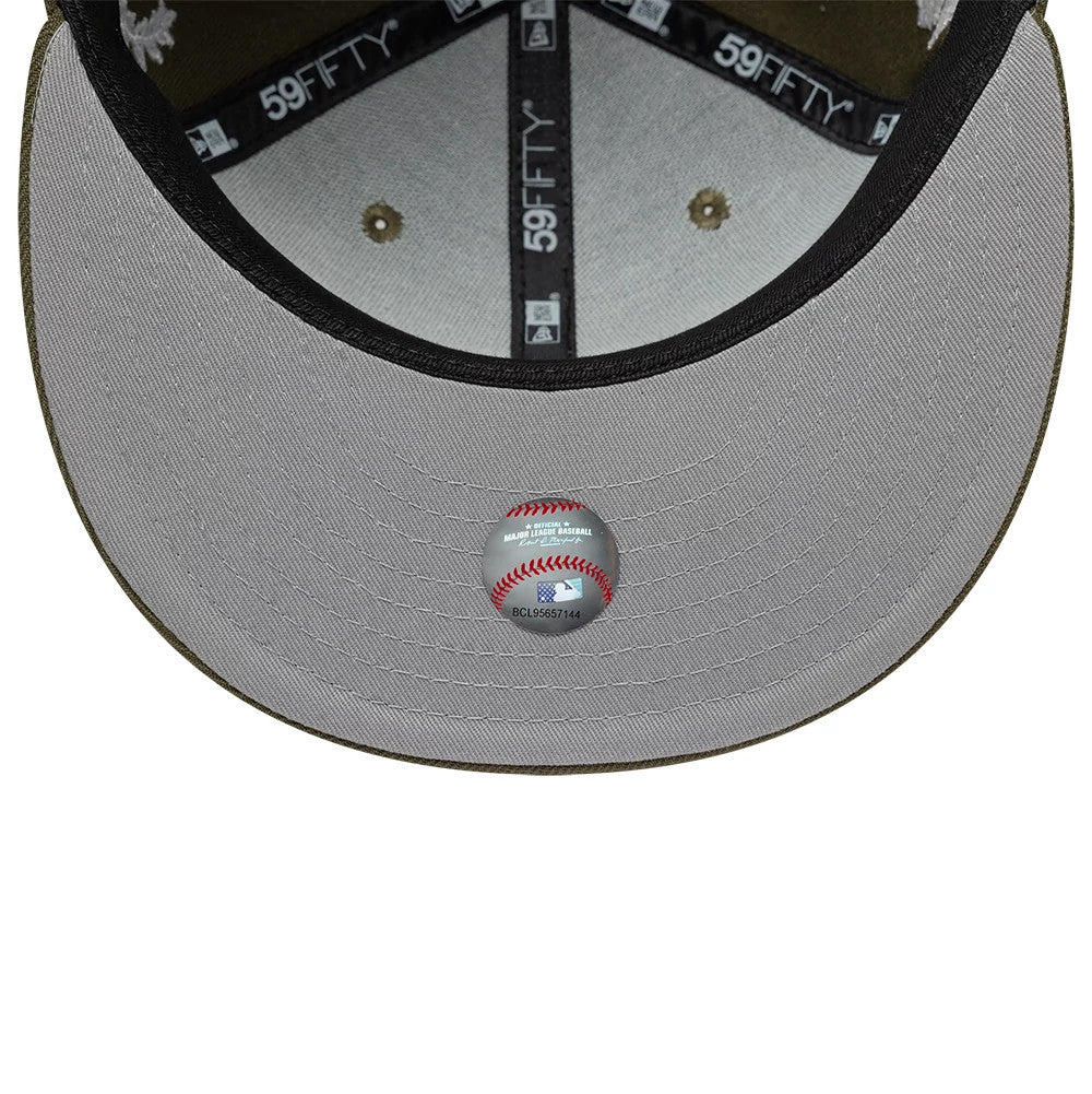 Pictured is this MLB Mythical New York Mets 59FIFTY Fitted cap in green. 7