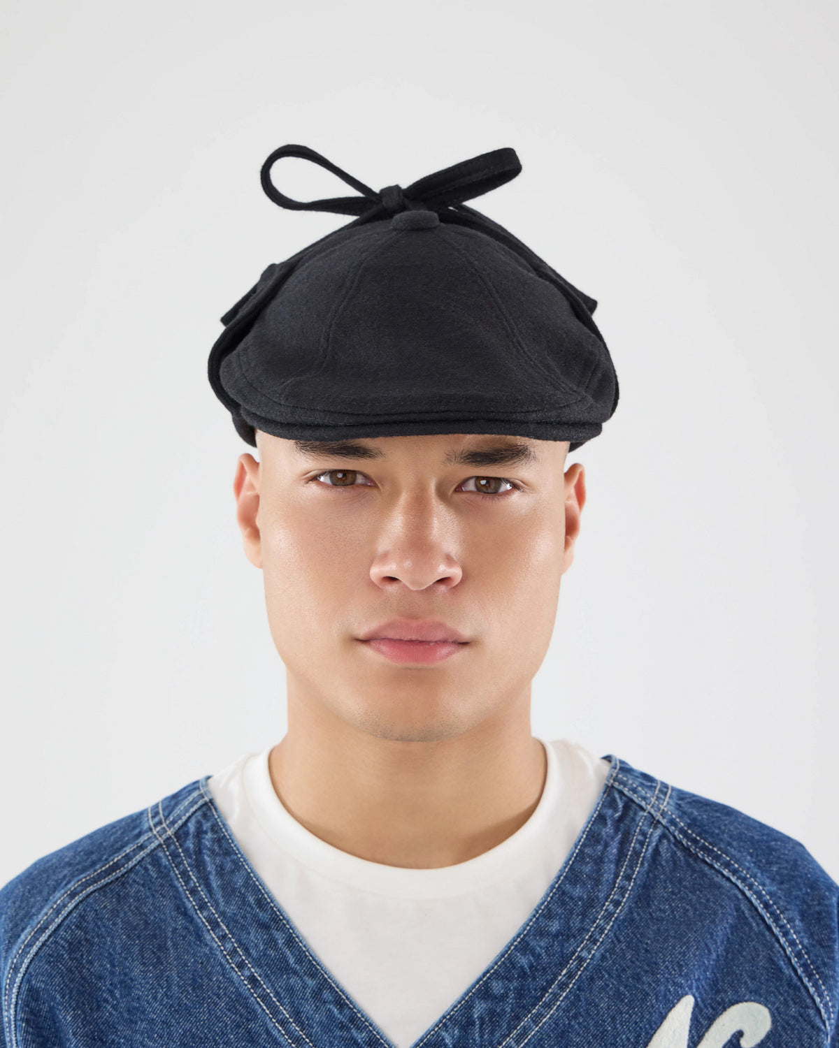 Pictured is this MLB Wool New York Yankees Downflap Driver cap in black. 4