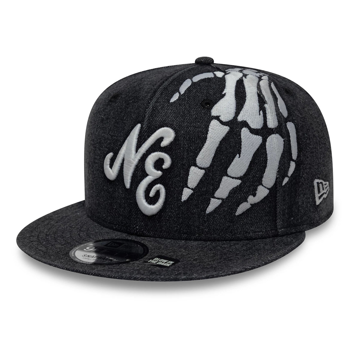 Pictured is this New Era Halloween Glow In The Dark Hands 9FIFTY Snapback cap in black. 1