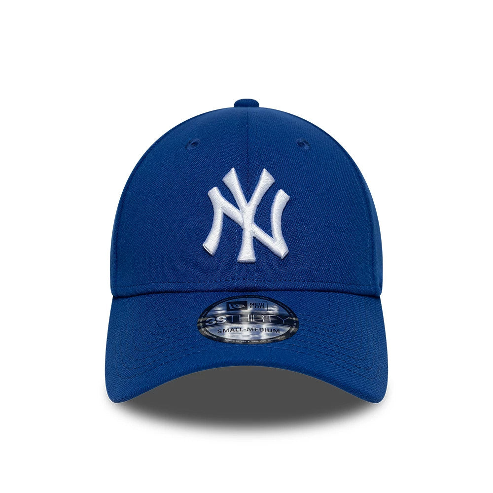 New York Yankees MLB Blue New Era 39THIRTY Stretch Fit Cap, front view showing the raised white embroidered NY logo on the structured blue crown, complemented by an arched blue visor with a 39THIRTY size sticker at the centre.