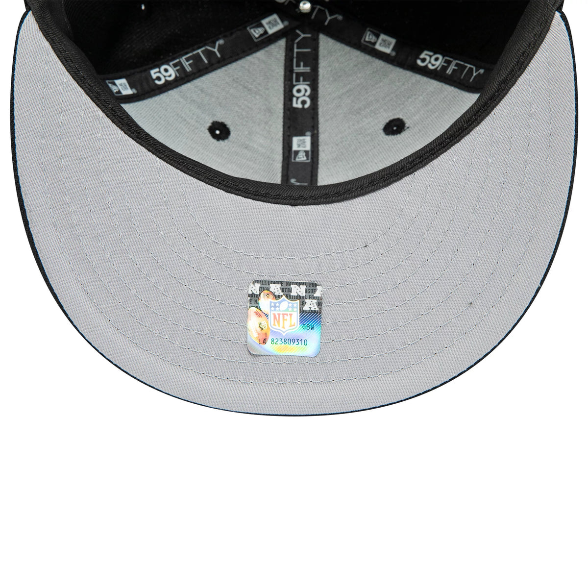 This is a Tampa Bay Buccaneers NFL Black 59FIFTY Fitted Cap 4
