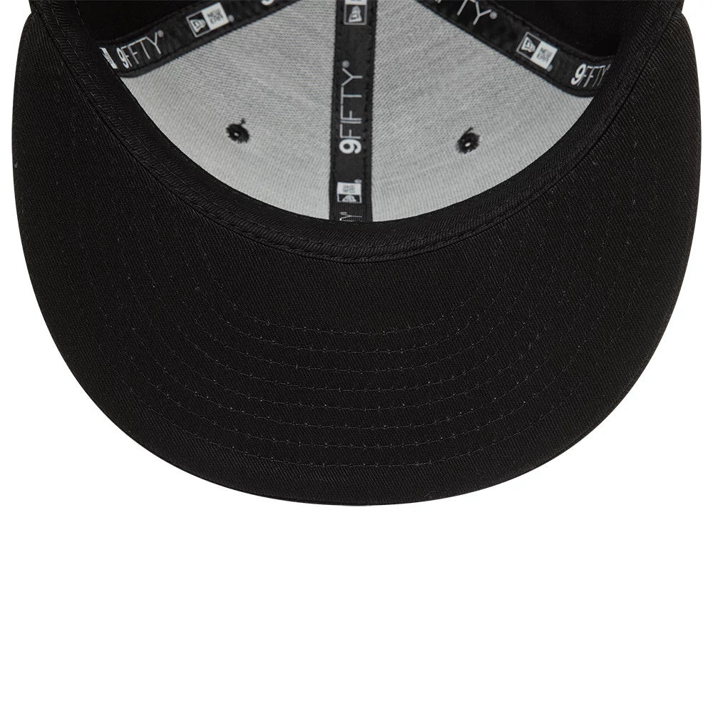This is a New Era Essential Black 9FIFTY Snapback Cap 7