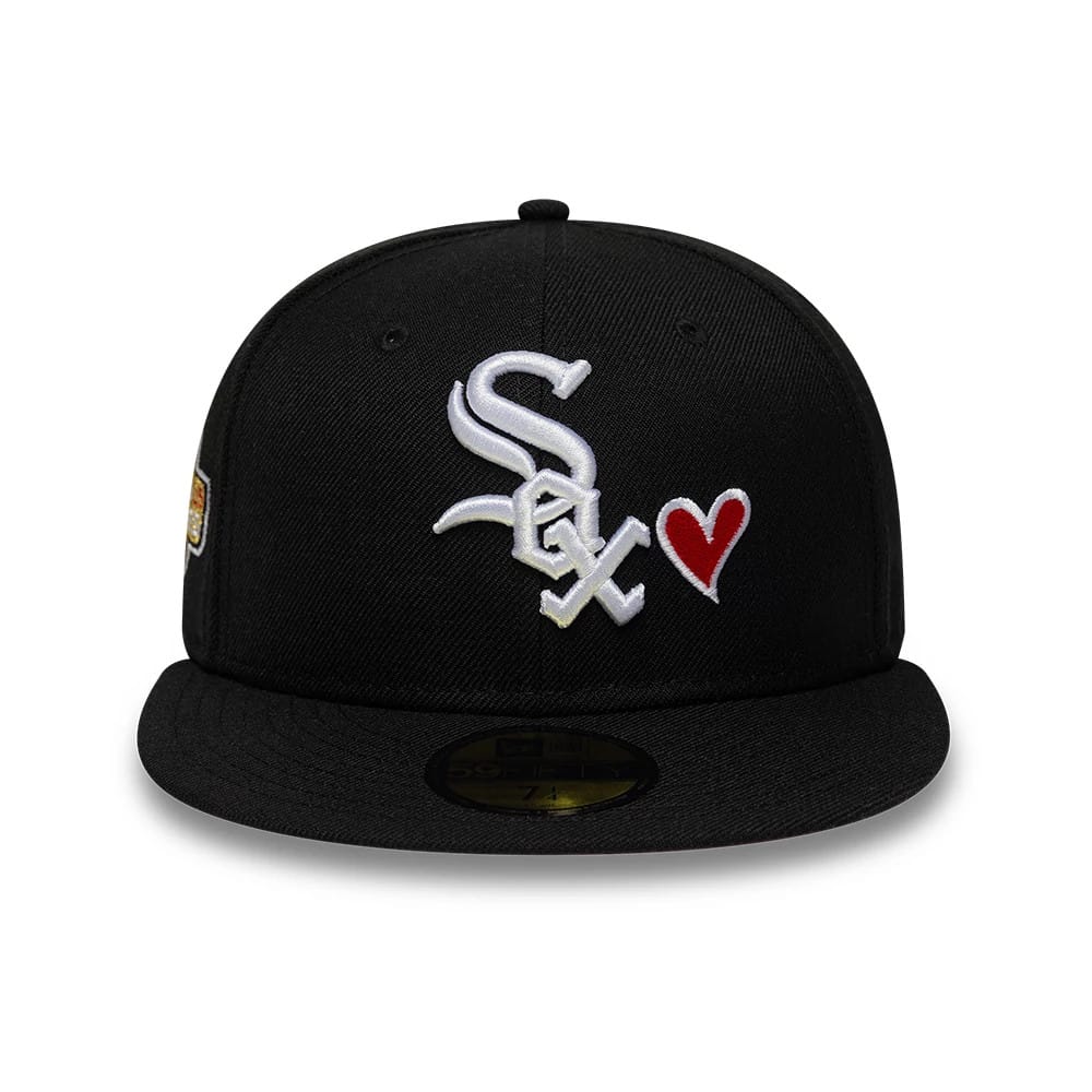 Pictured is this MLB Heart Chicago White Sox 59FIFTY Fitted cap in black. 3