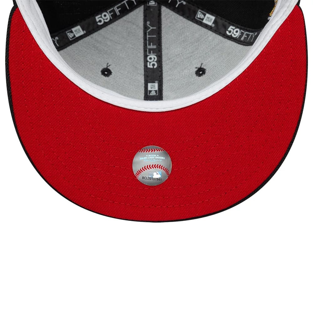 Pictured is this MLB Heart Chicago White Sox 59FIFTY Fitted cap in black. 2