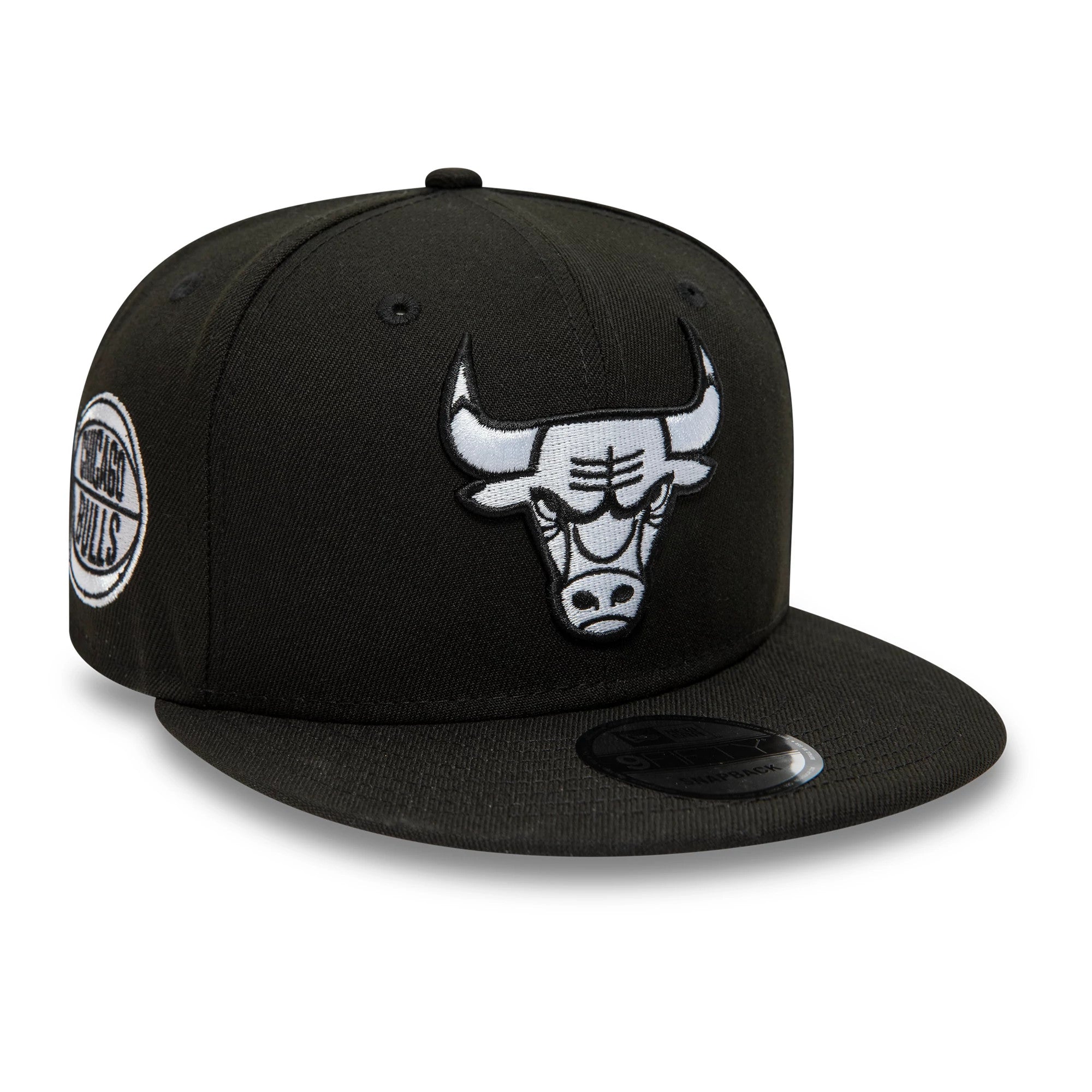 Pictured is this Chicago Bulls NBA Sidepatch Black 9FIFTY Snapback Adjustable cap. 1