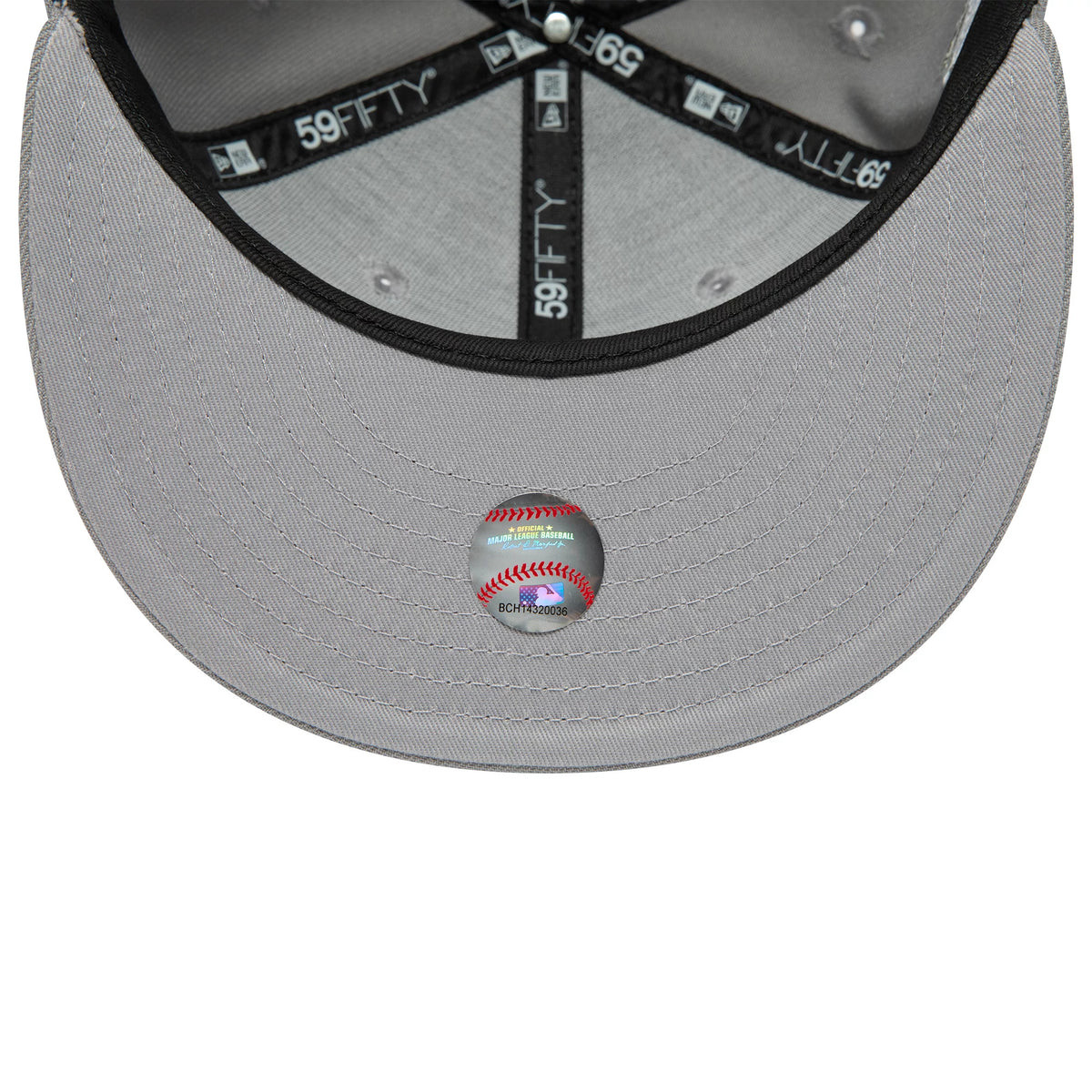 This is a Chicago White Sox Grey 59FIFTY Fitted Cap 7